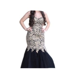 Fiesta fashion Black and Gold mermaid Prom dress!!